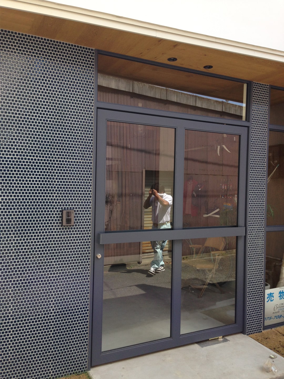 スチール枠片開扉